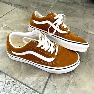 True Gold/White Vans Old Skool women’s US size 6.5